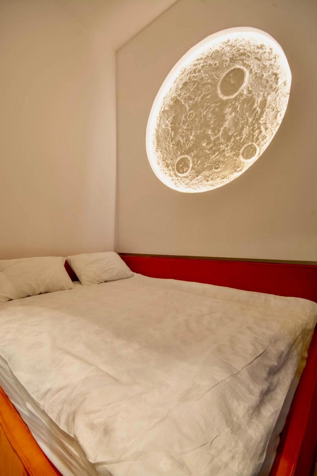 Jais Home-Moon Apartment Old Town كلوج-نابوكا المظهر الخارجي الصورة