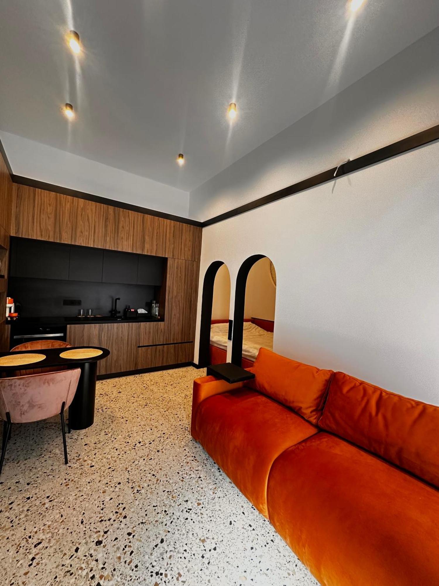 Jais Home-Moon Apartment Old Town كلوج-نابوكا المظهر الخارجي الصورة