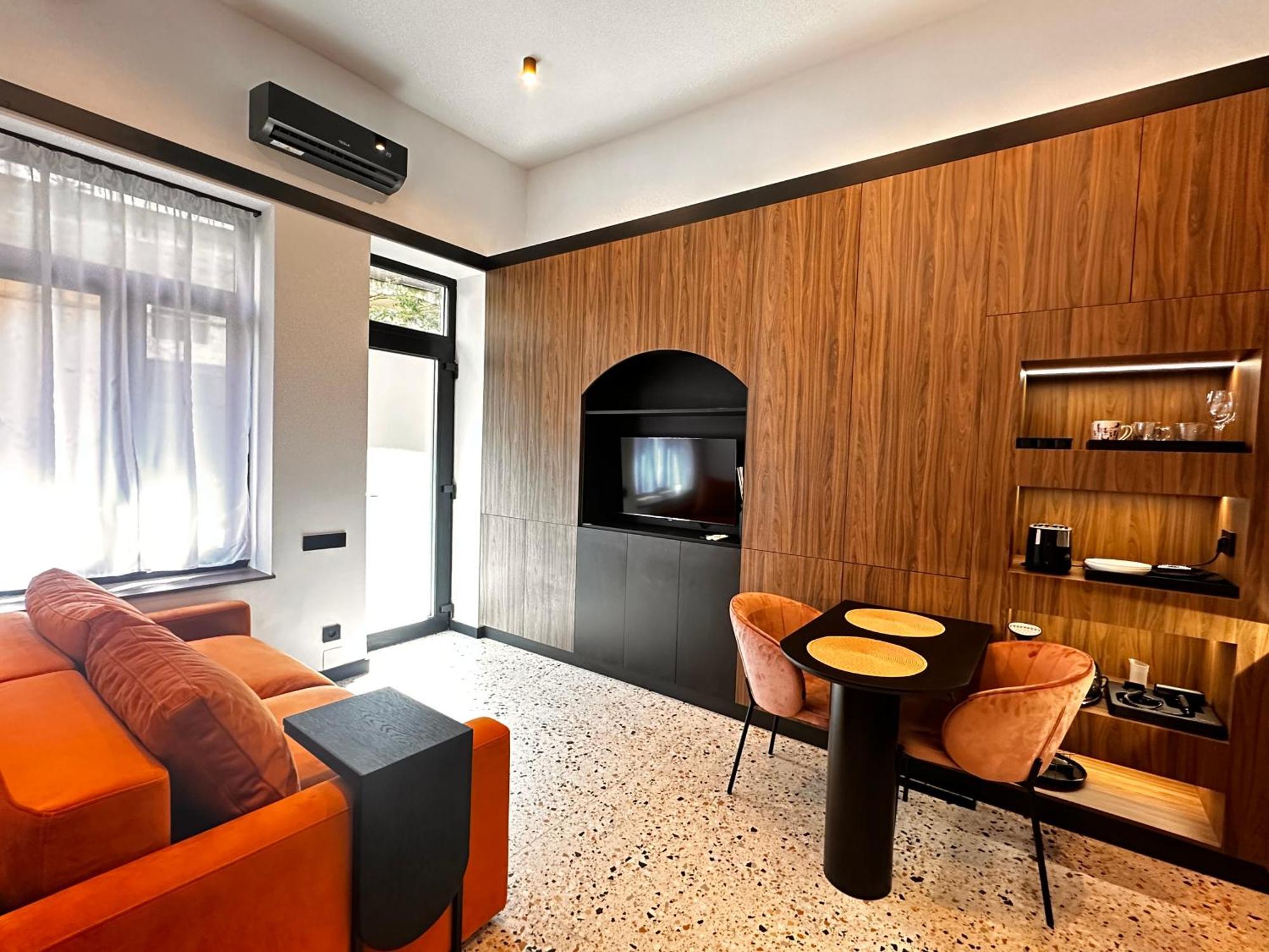 Jais Home-Moon Apartment Old Town كلوج-نابوكا المظهر الخارجي الصورة